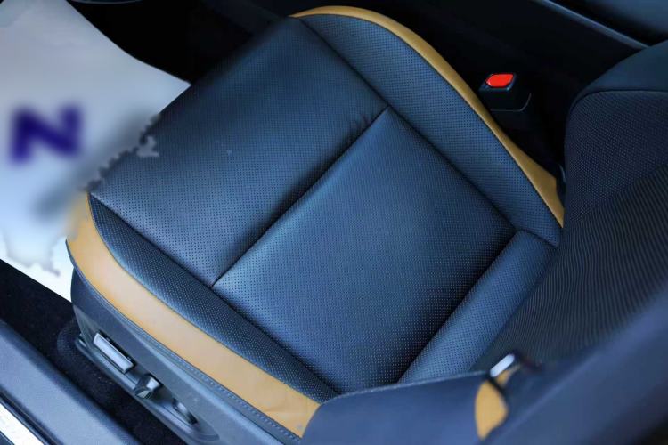 Used Toyota Crown 2023 2.4T SportCross HEV Four-Wheel Drive Ultimate Edition Interior 7