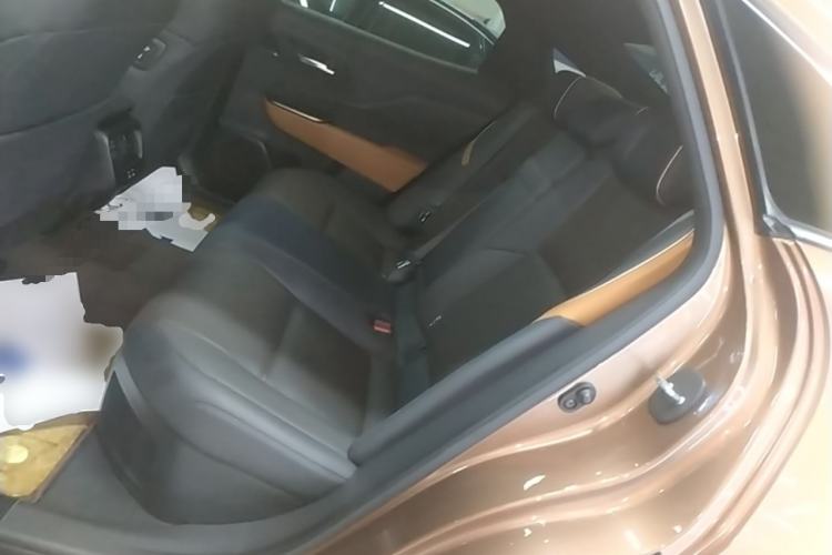 Used Toyota Crown 2023 2.4T SportCross HEV Four-Wheel Drive Ultimate Edition Left Rear Seat