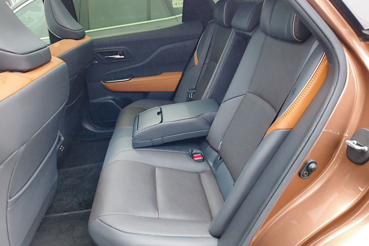 Used Toyota Crown 2023 2.4T SportCross HEV Four-Wheel Drive Ultimate Edition Left Rear Seat