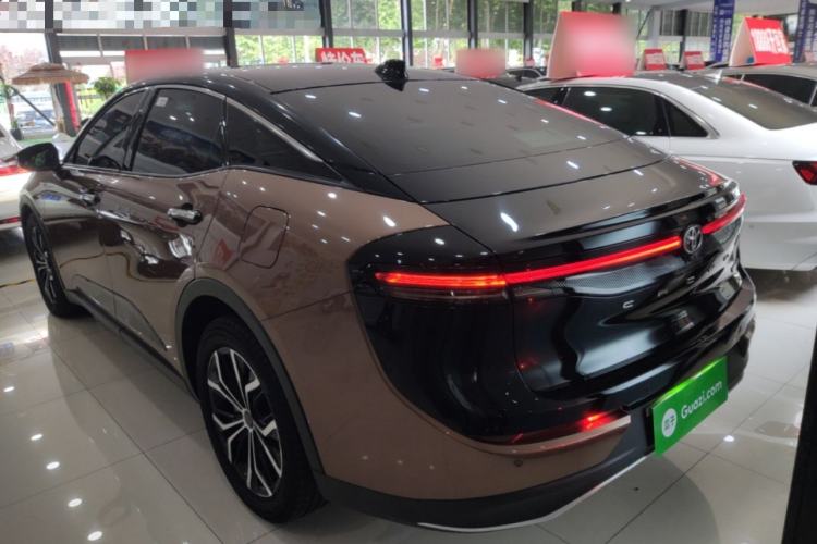 Used Toyota Crown 2023 2.5L SportCross HEV Two-Wheel Drive Prestige Edition Rear Left 45 Deg