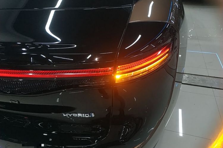 Used Toyota Crown 2023 2.4T SportCross HEV Four-Wheel Drive Ultimate Edition Right Rear Taillight