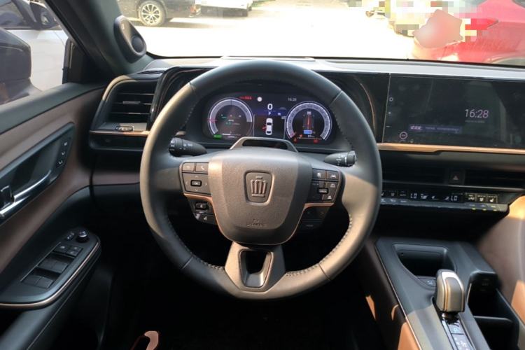 Used Toyota Crown 2023 2.5L SportCross HEV Two-Wheel Drive Prestige Edition Steering Wheel