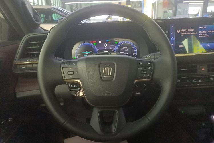 Used Toyota Crown 2023 2.5L SportCross HEV Two-Wheel Drive Prestige Edition Steering Wheel