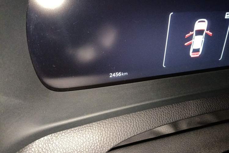 Used Toyota Crown 2023 2.5L SportCross HEV Two-Wheel Drive Prestige Edition Odometer Close Up