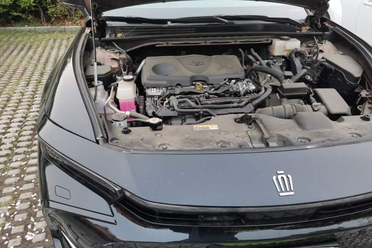 Used Toyota Crown 2023 2.5L SportCross HEV Two-Wheel Drive Prestige Edition Engine Bay Right