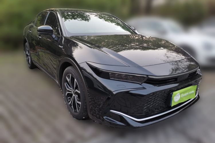 Used Toyota Crown 2023 2.5L SportCross HEV Two-Wheel Drive Prestige Edition Front Right 45 Deg