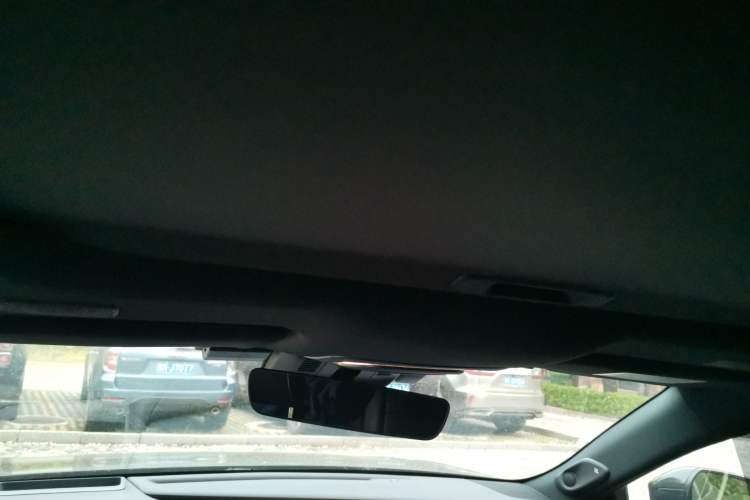 Used Toyota Crown 2023 2.5L SportCross HEV Two-Wheel Drive Prestige Edition Headliner