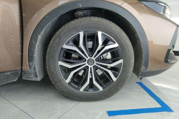 Used Toyota Crown 2023 2.5L SportCross HEV Two-Wheel Drive Prestige Edition Right Rear Wheel Hub