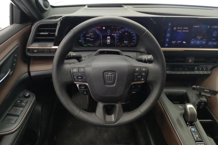 Used Toyota Crown 2023 2.5L SportCross HEV Two-Wheel Drive Prestige Edition Steering Wheel