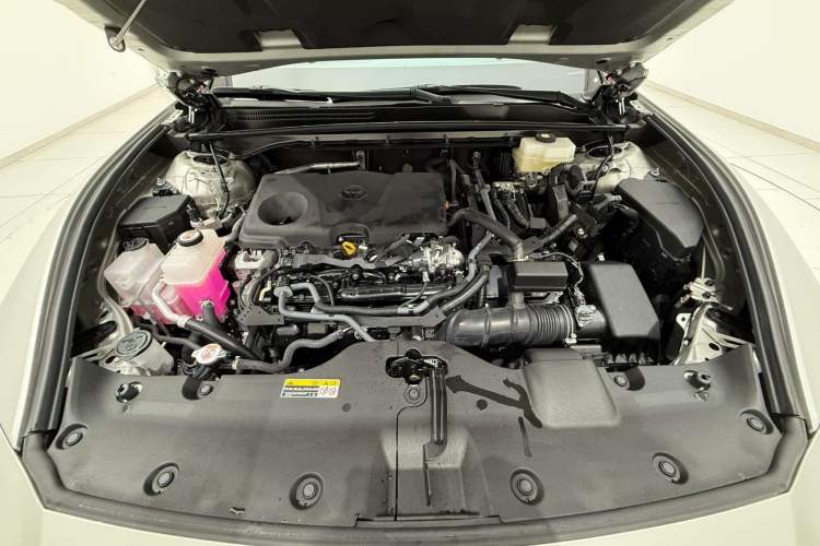 Used Toyota Crown 2023 2.5L SportCross HEV Two-Wheel Drive Prestige Edition Interior 9
