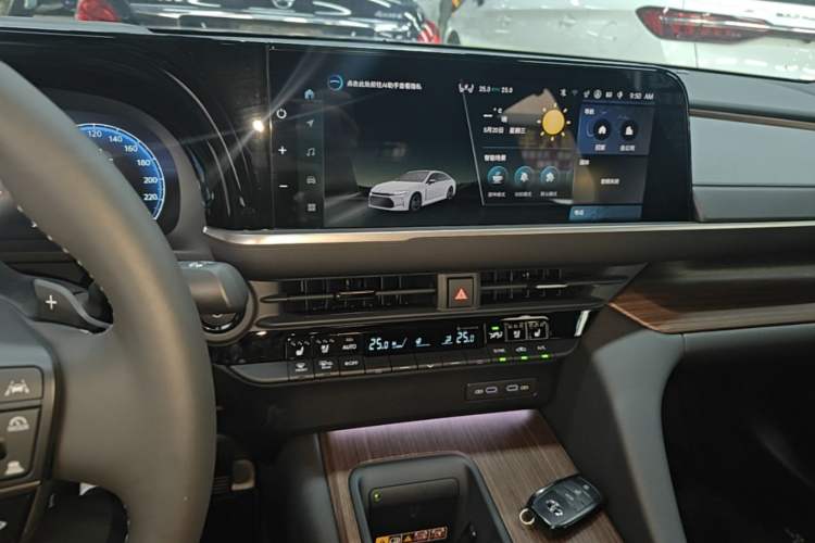 Used Toyota Crown 2024 2.5L Ultimate Edition Audio And AC Panel