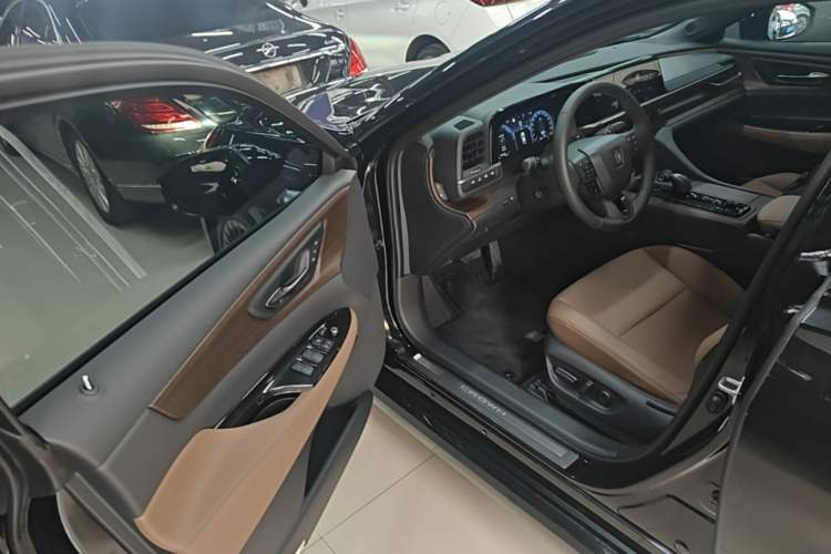 Used Toyota Crown 2024 2.5L Ultimate Edition Driver Seat