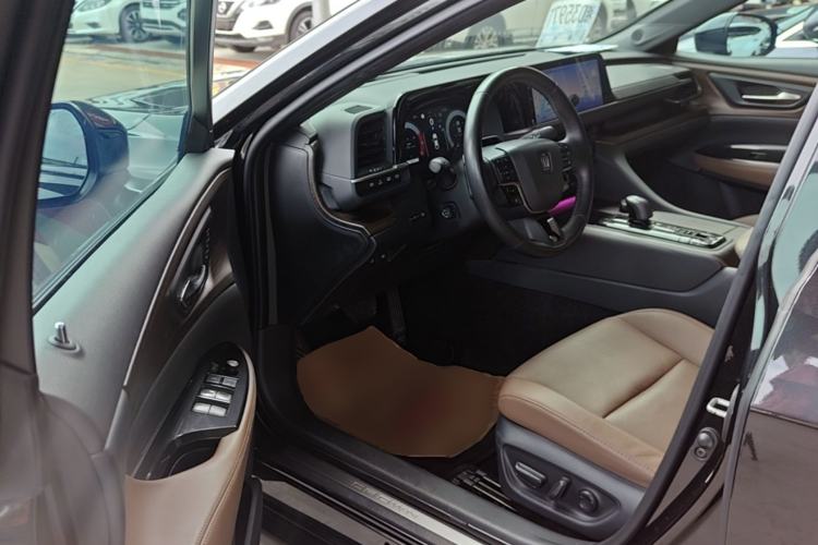 Used Toyota Crown 2024 2.5L Ultimate Edition Driver Seat
