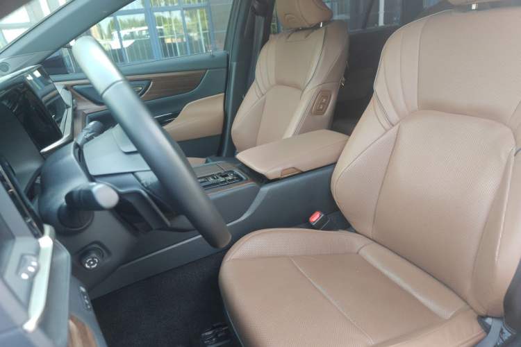 Used Toyota Crown 2024 2.5L Ultimate Edition Left Front Seat