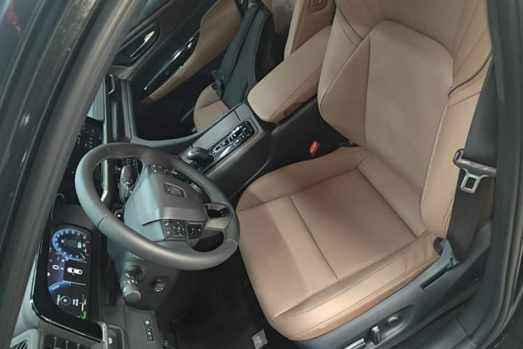 Used Toyota Crown 2024 2.5L Ultimate Edition Left Front Seat