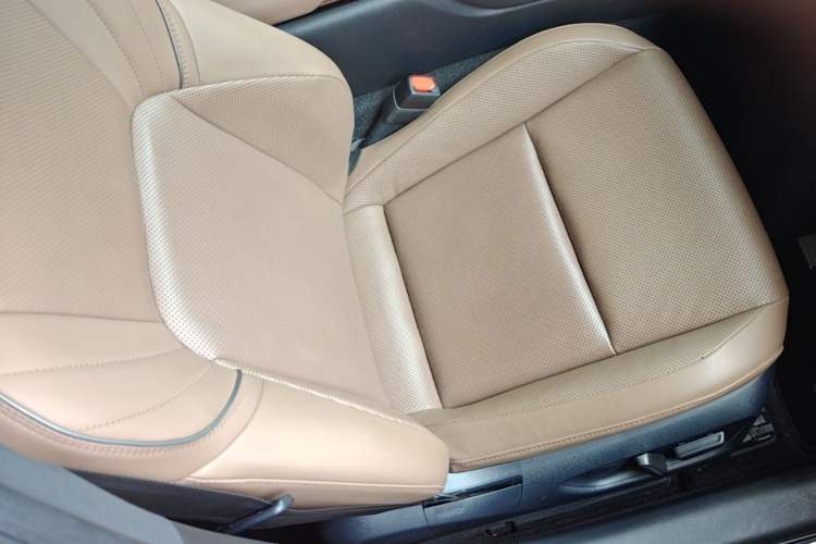 Used Toyota Crown 2024 2.5L Ultimate Edition Right Front Seat