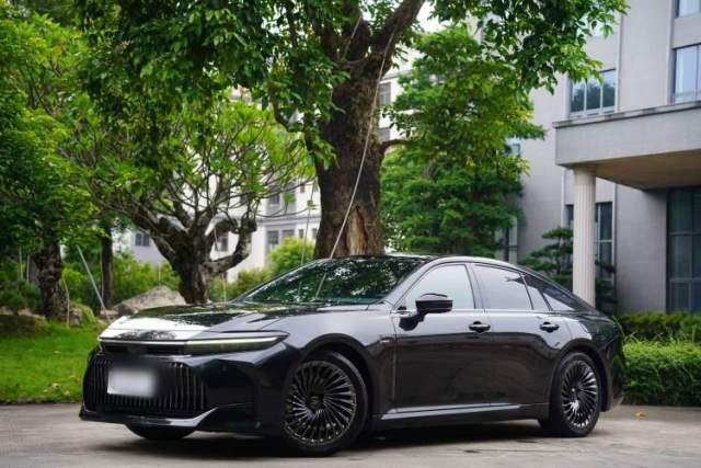 Used Toyota Crown 2024 2.5L Ultimate Edition