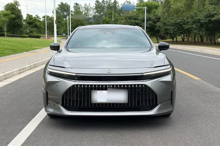 Used Toyota Crown 2024 2.5L Ultimate Edition Exterior 2