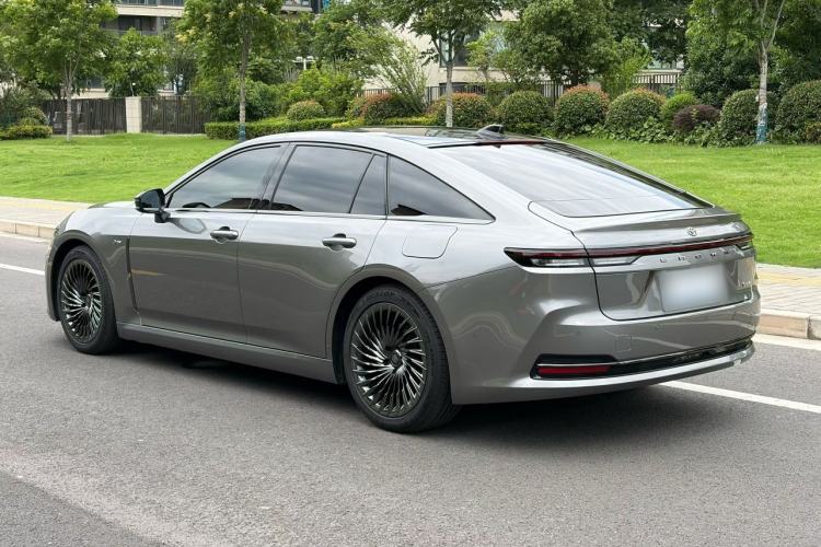 Used Toyota Crown 2024 2.5L Ultimate Edition Exterior 6