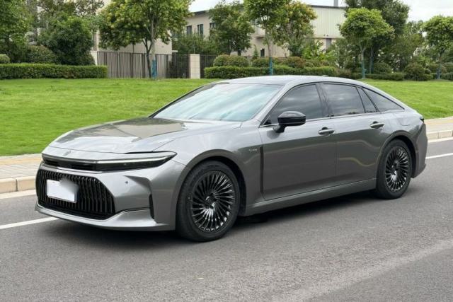 Used Toyota Crown 2024 2.5L Ultimate Edition