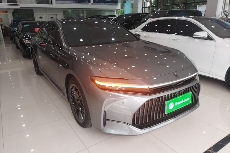 Used Toyota Crown 2024 2.5L Ultimate Edition Front Right 45 Deg