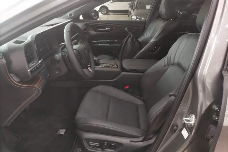 Used Toyota Crown 2024 2.5L Ultimate Edition Left Front Seat