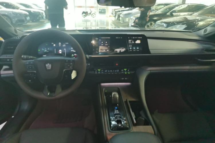 Used Toyota Crown 2024 2.5L Ultimate Edition Center Console