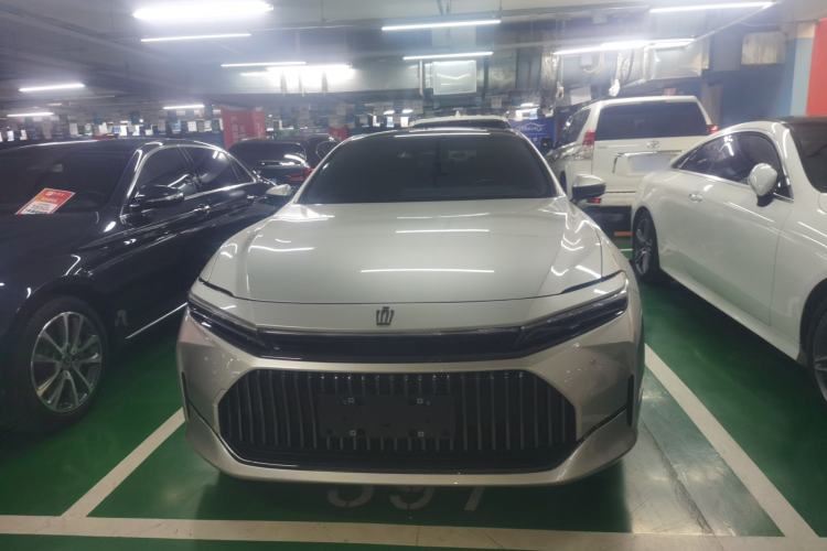 Used Toyota Crown 2024 2.5L Ultimate Edition Front
