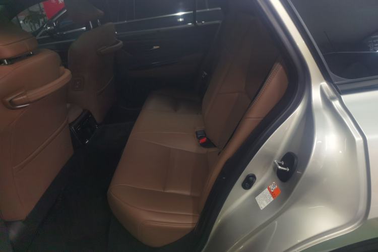 Used Toyota Crown 2024 2.5L Ultimate Edition Left Rear Seat