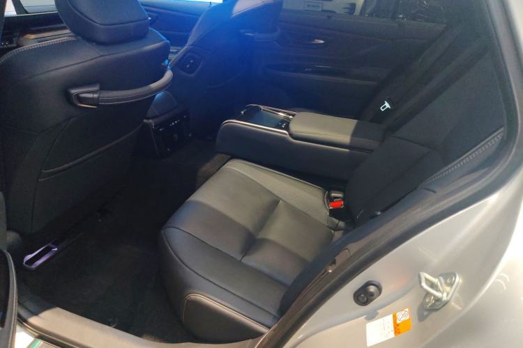 Used Toyota Crown 2024 2.5L Ultimate Edition Left Rear Seat