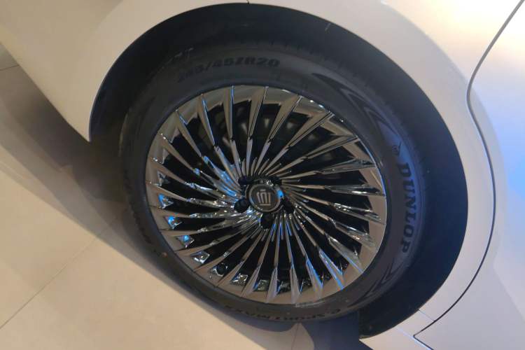 Used Toyota Crown 2024 2.5L Ultimate Edition Right Rear Wheel Hub