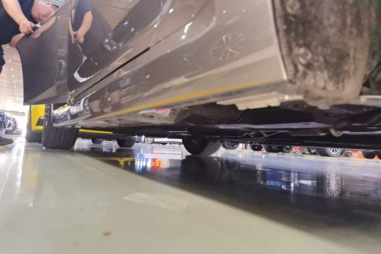 Used Toyota Crown 2024 2.5L Ultimate Edition Right Side Sill