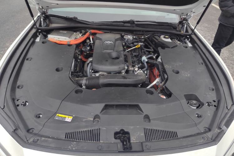 Used Toyota Crown 2024 2.5L Comfort Edition Engine Bay