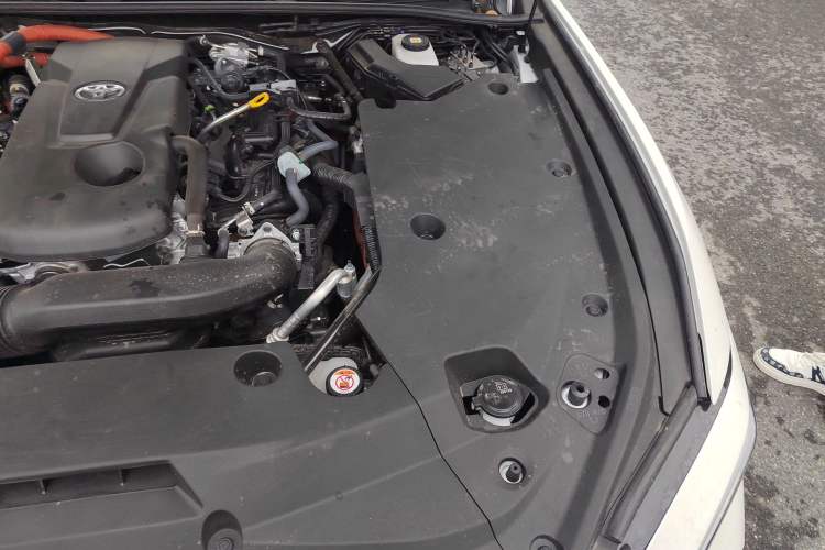 Used Toyota Crown 2024 2.5L Comfort Edition Engine Bay Left