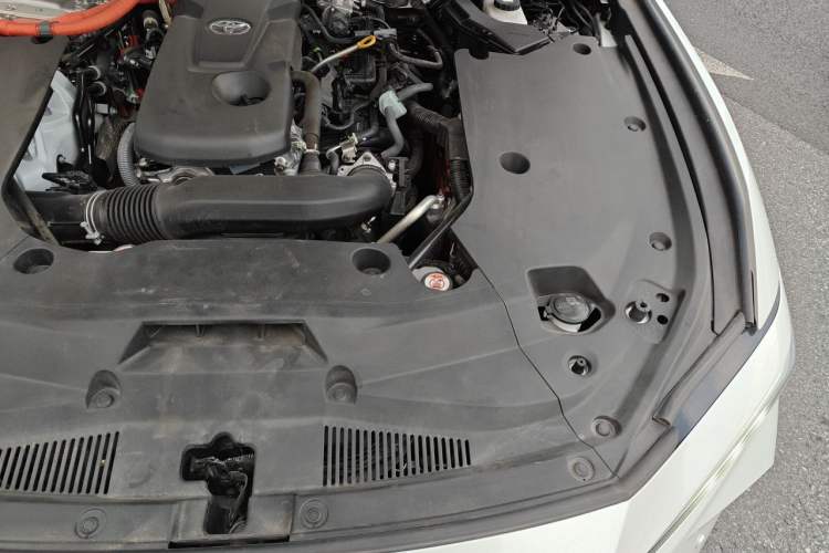 Used Toyota Crown 2024 2.5L Comfort Edition Engine Bay Left