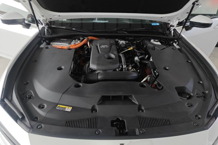 Used Toyota Crown 2024 2.5L Ultimate Edition Engine Bay