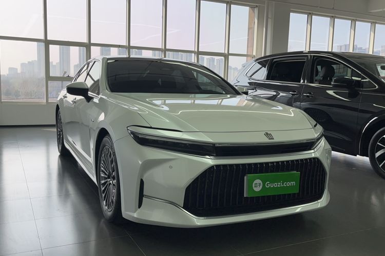 Used Toyota Crown 2024 2.5L Comfort Edition Exterior 2