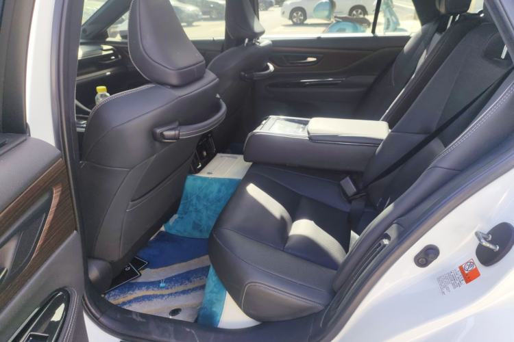 Used Toyota Crown 2024 2.5L Ultimate Edition Interior 4