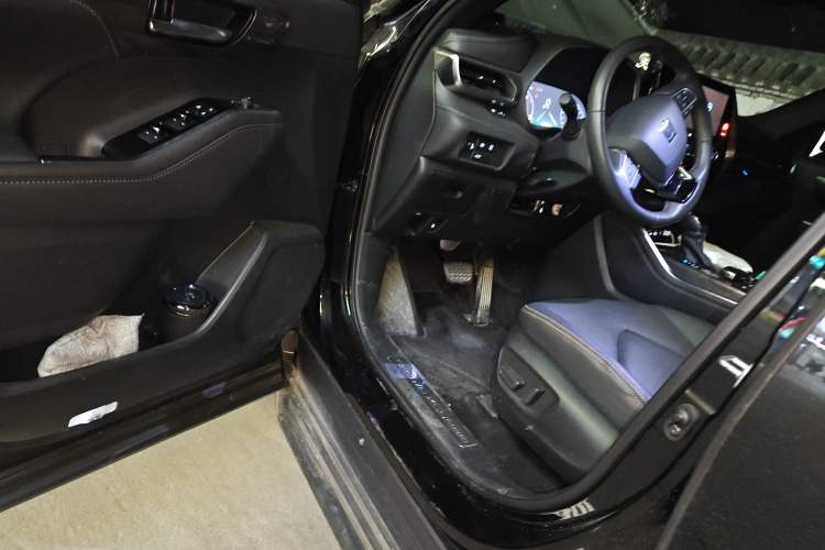 Used Toyota Crown Kluger 2024 2.5L HEV Four-Wheel Drive Premium Edition Driver Seat