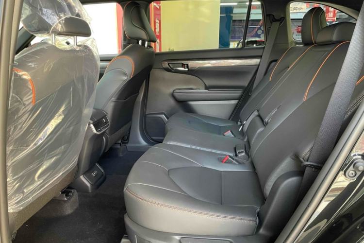 Used Toyota Crown Kluger 2024 2.5L HEV Four-Wheel Drive Premium Edition Interior 1
