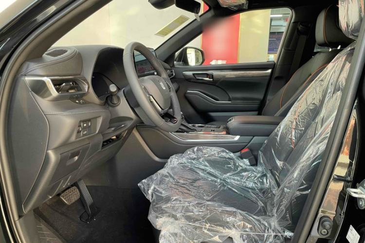 Used Toyota Crown Kluger 2024 2.5L HEV Four-Wheel Drive Premium Edition Interior 3