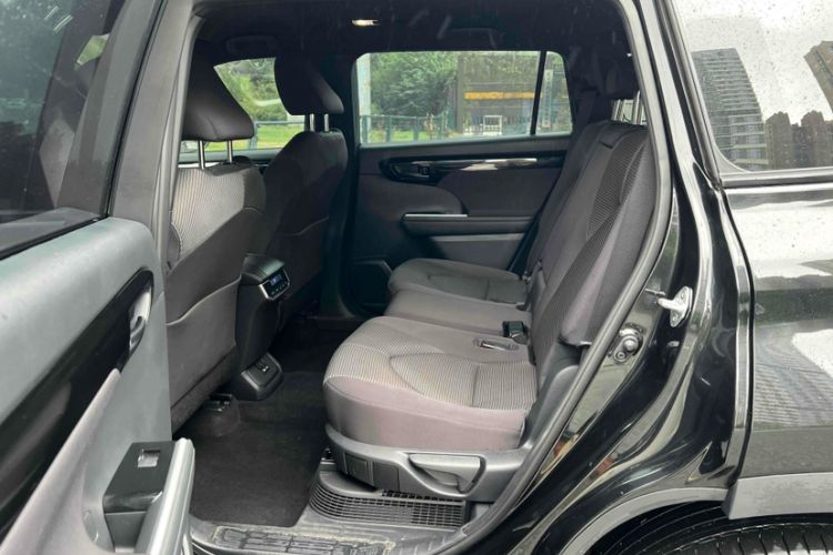 Used Toyota Crown Kluger 2023 2.5L HEV Two-Wheel Drive Entry Version (5 Seats) Interior 6