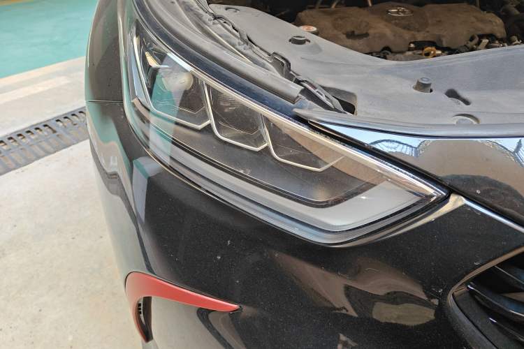 Used Toyota Crown Kluger 2021 2.5L HEV Two-Wheel Drive Entry Version Right Front Headlight