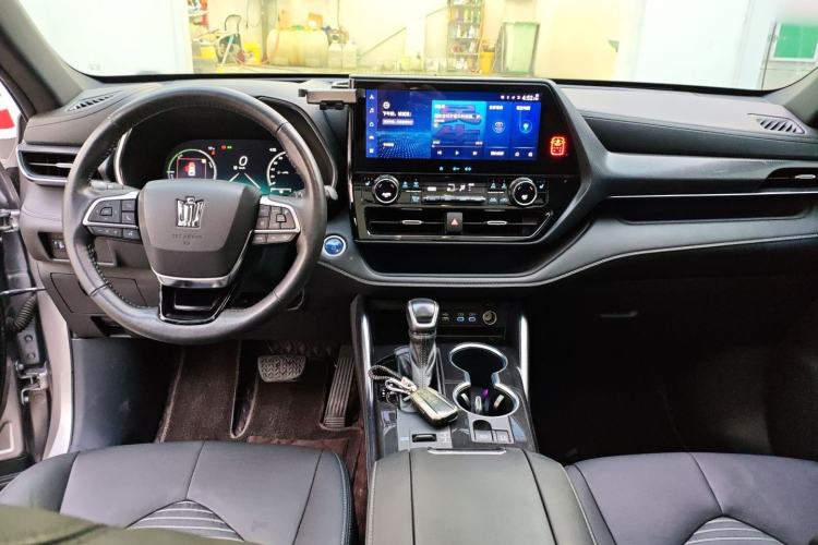 Used Toyota Crown Kluger 2022 2.5L HEV Four-Wheel Drive Premium Edition Center Console