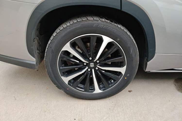 Used Toyota Crown Kluger 2022 2.5L HEV Four-Wheel Drive Premium Edition Right Rear Wheel Hub