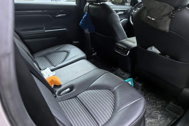 Used Toyota Crown Kluger 2021 2.5L HEV Four-Wheel Drive Luxury Edition Interior 5