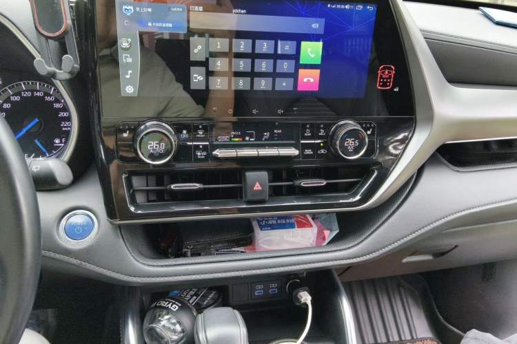 Used Toyota Crown Kluger 2021 2.5L HEV Four-Wheel Drive Luxury Edition Audio And AC Panel