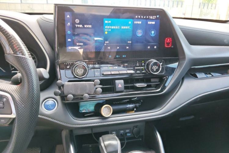 Used Toyota Crown Kluger 2021 2.5L HEV Four-Wheel Drive Premium Edition Audio And AC Panel