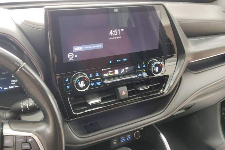 Used Toyota Crown Kluger 2021 2.5L HEV Four-Wheel Drive Flagship Edition Audio And AC Panel
