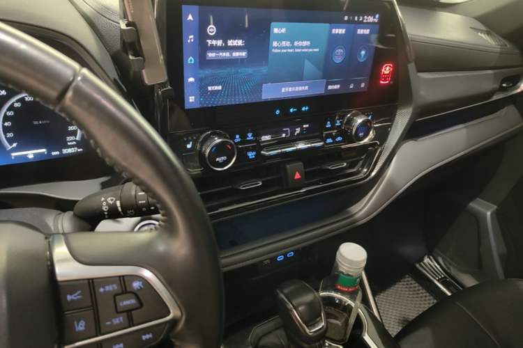 Used Toyota Crown Kluger 2021 2.5L HEV Four-Wheel Drive Premium Edition Audio And AC Panel